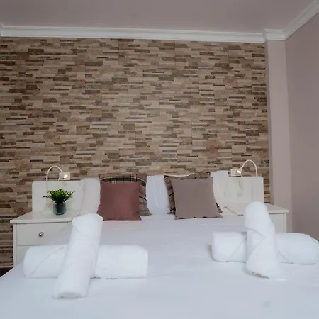 Tita Montana La Data